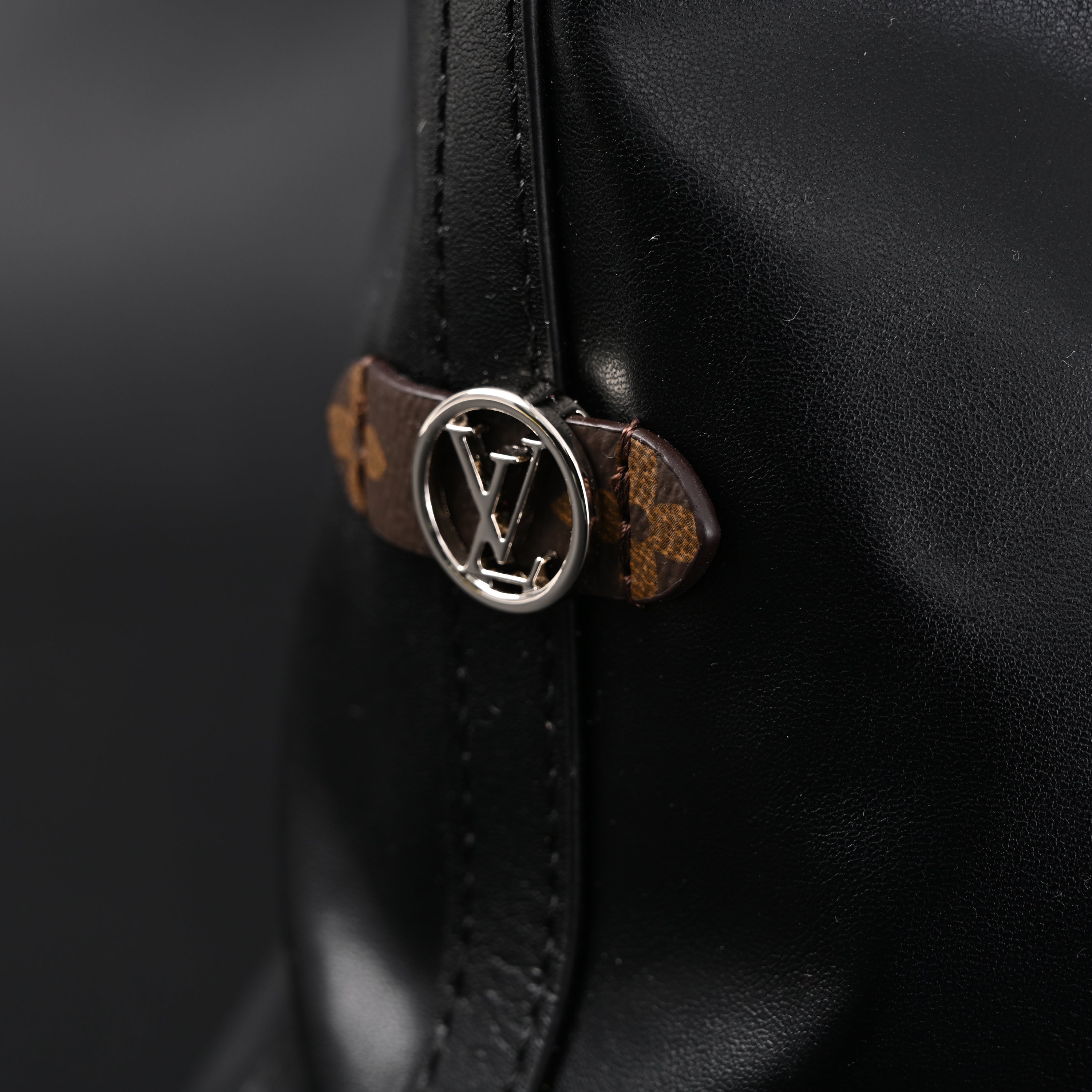 Louis Vuitton Black Mahina Leather Hobo Shoulder Bag